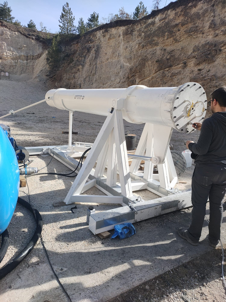 Launcher of vector missiles